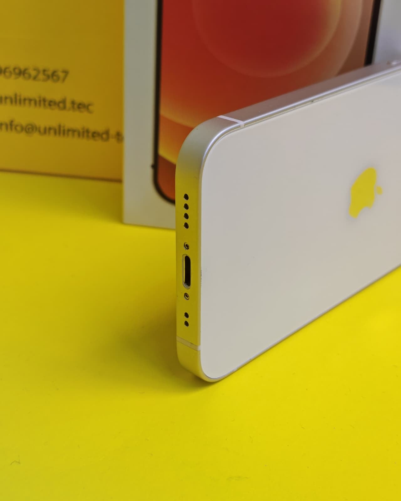 iPhone 12 Mini 256GB Starlight – Battery 100% Used Like New