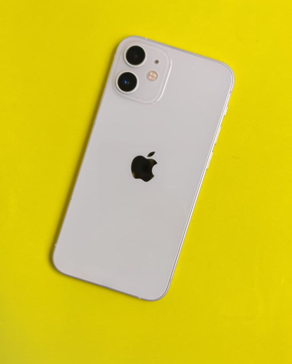 iPhone 12 Mini 256GB Starlight – Battery 100% Used Like New