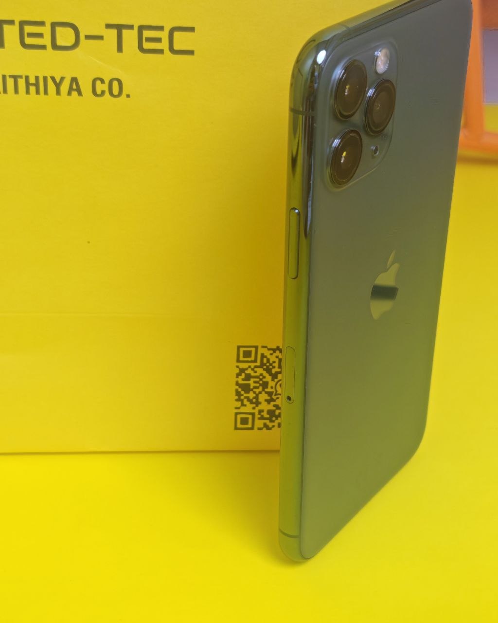 iPhone 11 Pro 256GB Green – Battery 74% Used Like New
