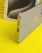 iPhone 15 Pro Max 256GB Natural Titanium – Battery 88% Used Like New