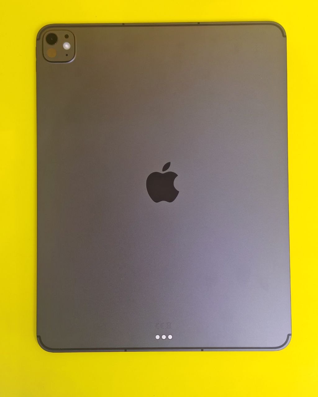 iPad Pro 13 M5 Black Cellular 100% (7 Cycles) Original With Box In Box