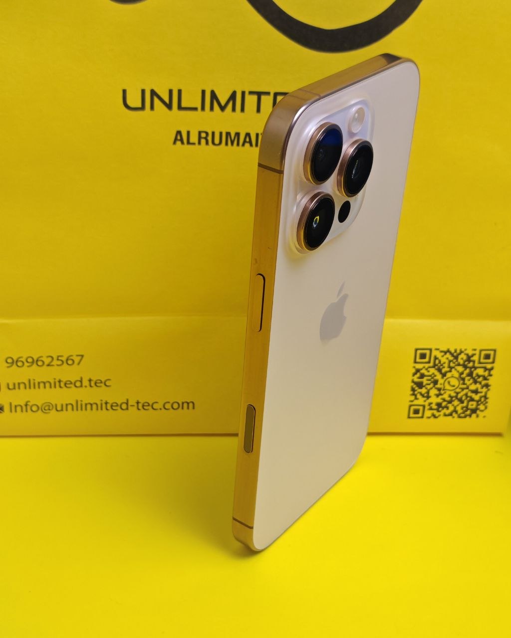 iPhone 16 Pro 256GB Desert Titanium – Used Like New