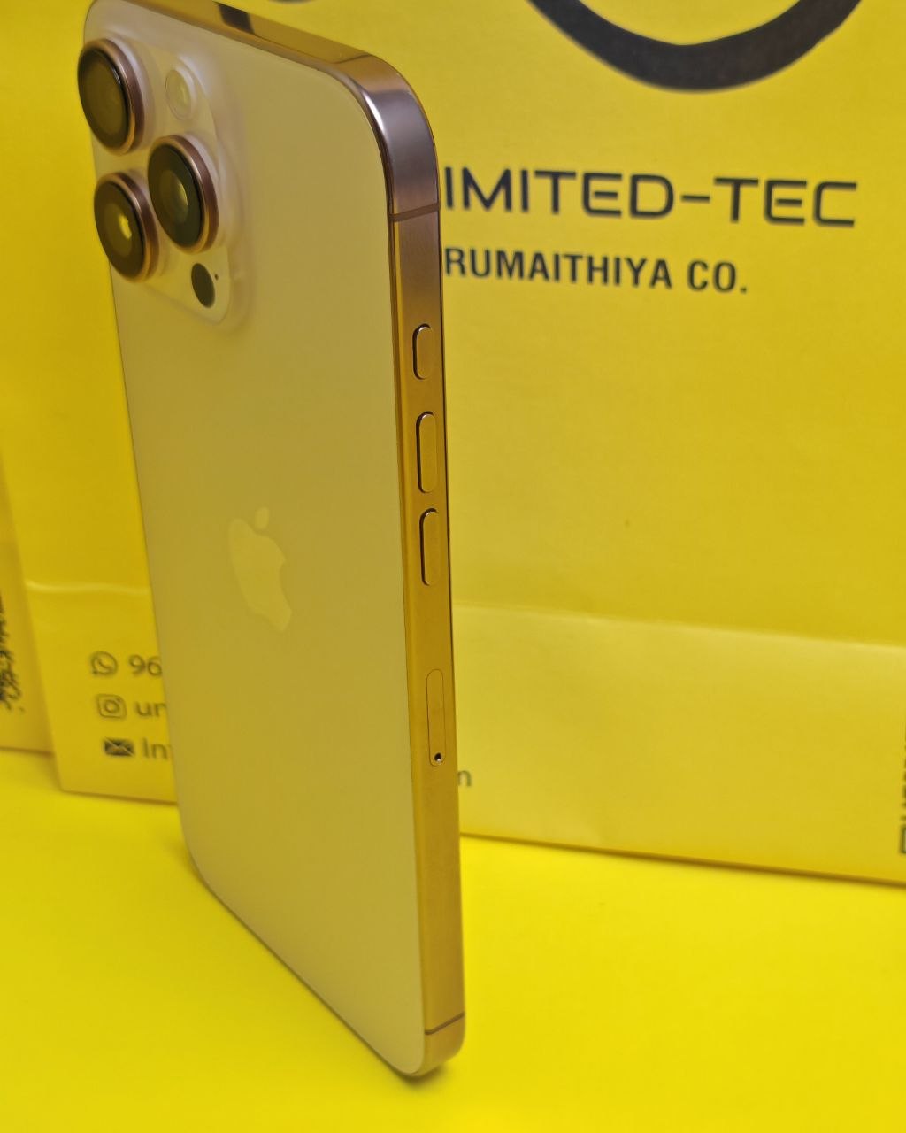 iPhone 16 Pro Max 256GB Desert – Battery 91% Used Like New