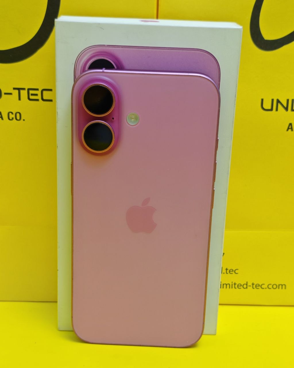 iPhone 16 Pro 256GB Desert Titanium – Battery 90% Used Like New