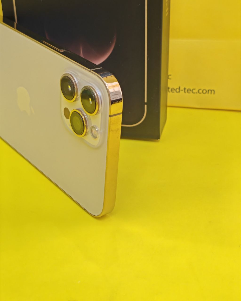 iPhone 12 Pro Max 512GB Gold – Battery 83% Used Like New