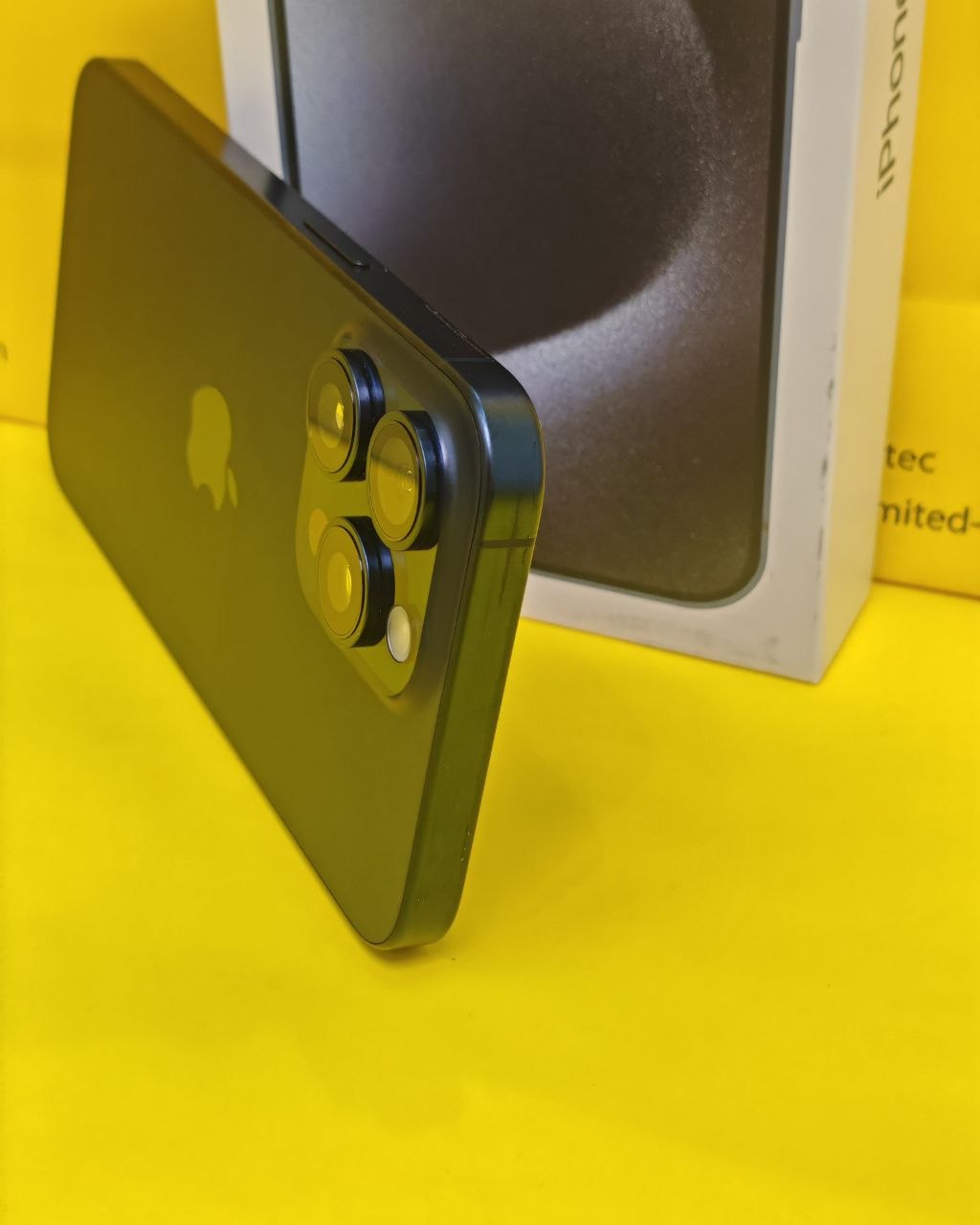 iPhone 15 Pro Max 256GB Blue – Battery 92% Used Like New
